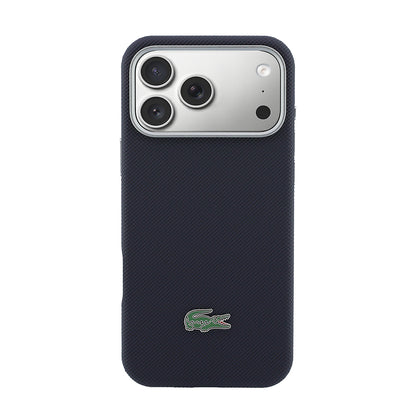 iPhone 17 Pro Max Kılıf Lacoste Orijinal Lisanslı M-Safe Şarj Özellikli PVC Yarı Pike Desenli Arka Yüzey İkonik Timsah Dokuma Logolu Kılıf