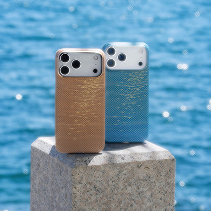 iPhone 17 Pro Max Kılıf M-safe Şarj Özellikli Aramid Fiber Pitaka Glints of Gold Ultra Slim Serisi Kılıf