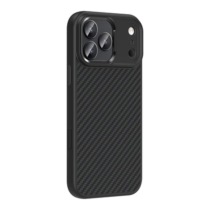 iPhone 17 Pro Max Kılıf M-Safe Şarj Özellikli Karbon Fiber Görünümlü Zore Truva Silikon Kılıf