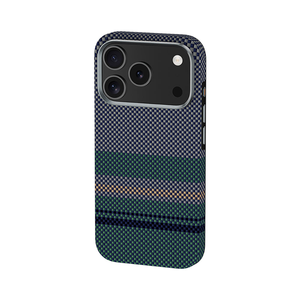 iPhone 17 Pro Max Kılıf M-safe Şarj Özellikli Karbon Fiber Tasarımlı Benks Aurora ArmorPro Kevlar Kılıf