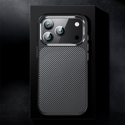 iPhone 17 Pro Max Kılıf Mat Transparan Karbon Fiber Görünümlü Wlons Marin Kılıf