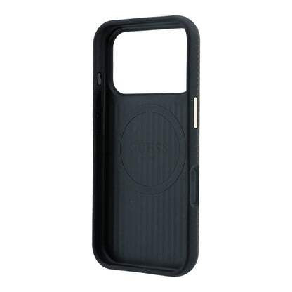 iPhone 18 Pro Kılıf Guess Orijinal Lisanslı M-safe Şarj Özellikli PU Metal Üçgen Logolu Karbon Fiber Kevlar Kılıf