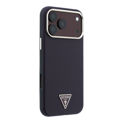 iPhone 18 Pro Kılıf Guess Orijinal Lisanslı M-safe Şarj Özellikli PU Metal Üçgen Logolu Karbon Fiber Kevlar Kılıf