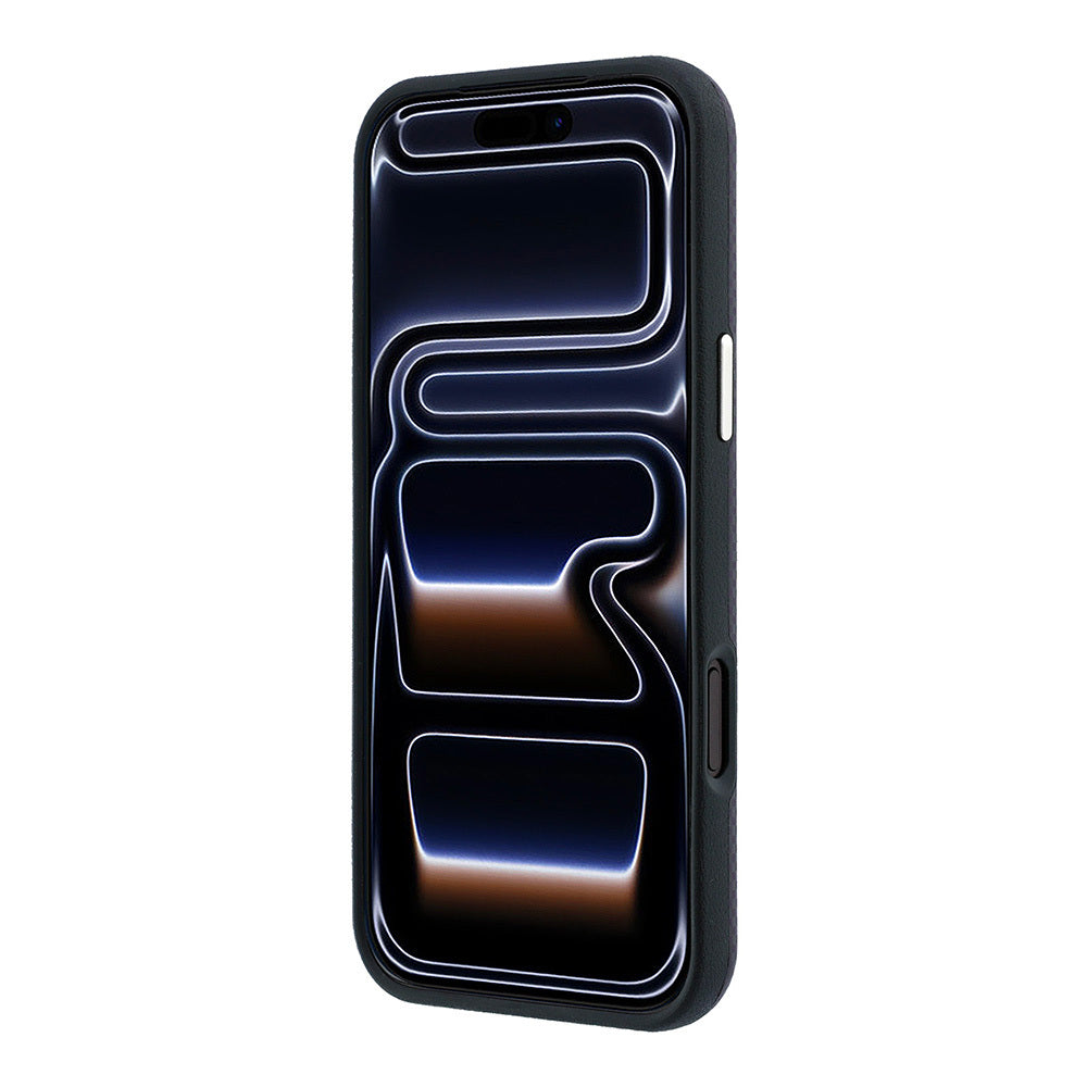 iPhone 18 Pro Kılıf Guess Orijinal Lisanslı M-safe Şarj Özellikli PU Metal Üçgen Logolu Karbon Fiber Kevlar Kılıf
