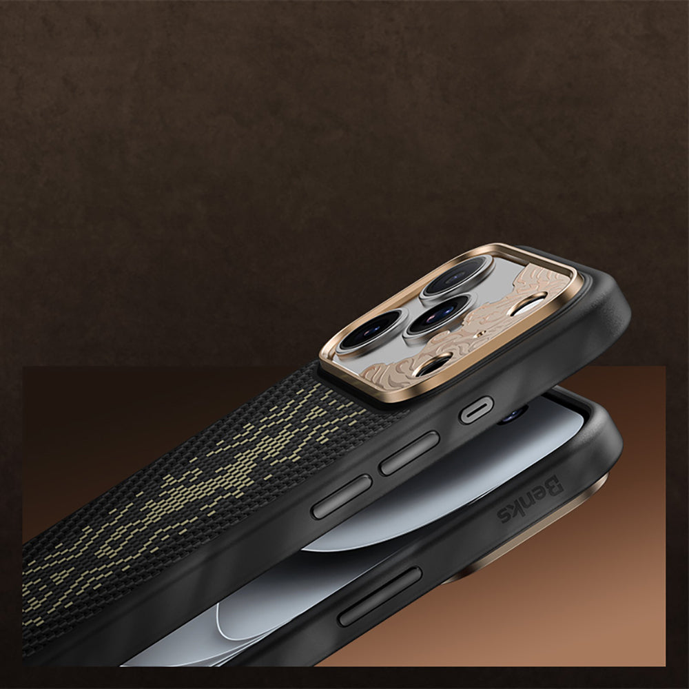 iPhone 18 Pro Kılıf M-safe Şarj Özellikli Yükseltilmiş Kamera Çerçeveli Karbon Fiber Tasarımlı Benks Knight ArmorPro Kevlar Kılıf