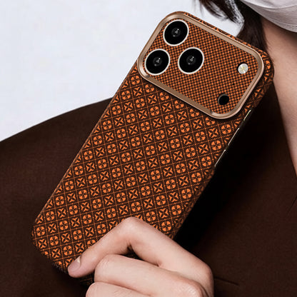 iPhone 18 Pro Kılıf M-Safe Şarj Özellikli Zore Paris Velix Sert PC Kılıf