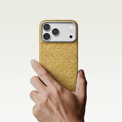iPhone 18 Pro Max Kılıf M-safe Şarj Özellikli Aramid Karbon Fiber Pitaka Wind Over Wheat Serisi Kılıf