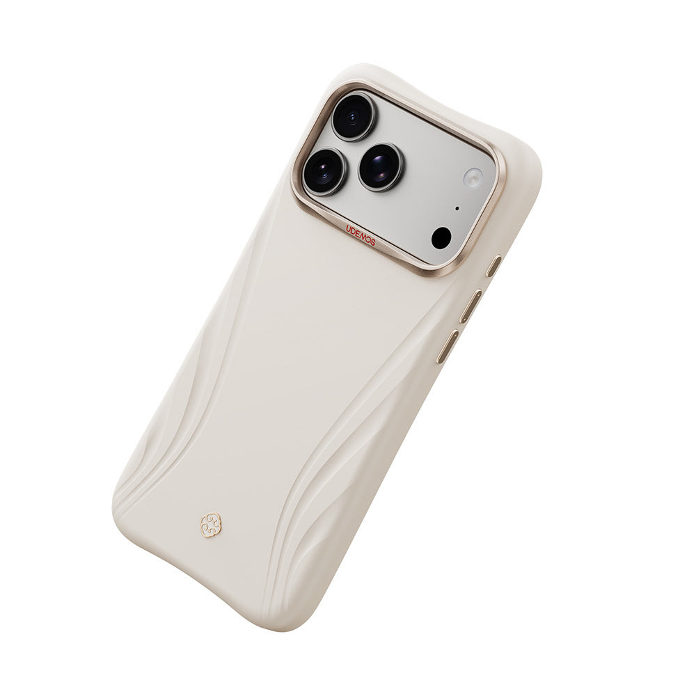 iPhone 18 Pro Max Kılıf M-Safe Şarj Özellikli Çizgili Logolu Udemos Freedom Serisi Kılıf