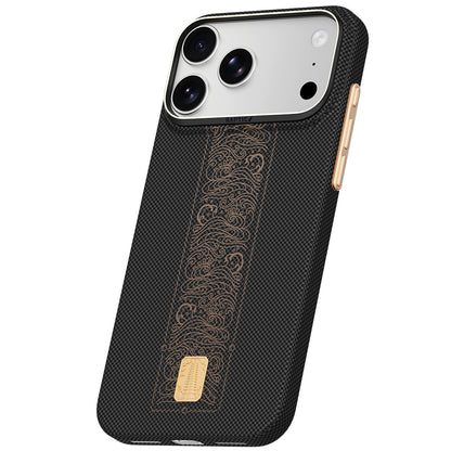 iPhone 18 Pro Max Kılıf M-safe Şarj Özellikli Raptic Aramid Skin Rise Serisi 24 Ayar Altın Kaplamalı Karbon Kılıf