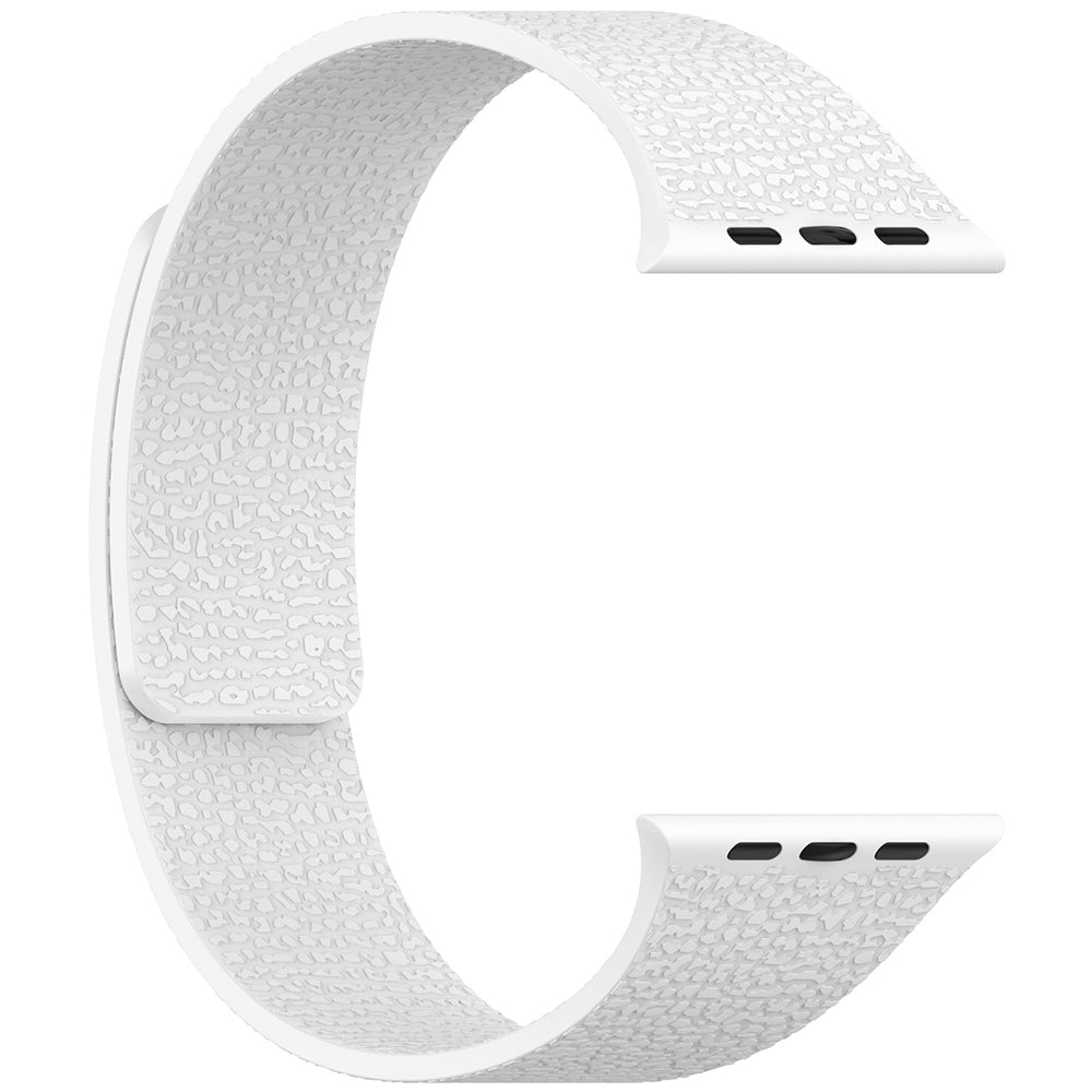 Watch 10 42mm Zore KRD-136 Kabartma Desenli Silikon Kordon