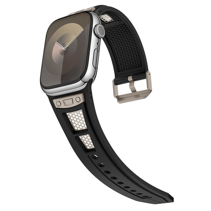 Watch 7 45mm Zore KRD-117 Hava Alabilen Delikli Metal Süslemeli Desenli Silikon Kordon