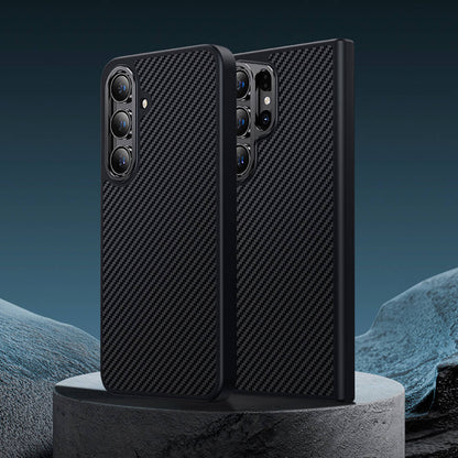 Galaxy S25 Kılıf Karbon Fiber M-safe Şarj Özellikli Benks Hybrid ArmorPro 600D Kevlar Kılıf