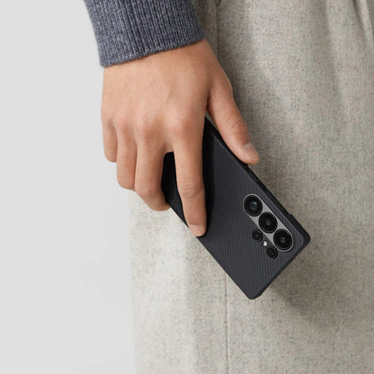 Galaxy S25 Ultra Kılıf M-safe Şarj Özellikli 600D Aramid Fiber Pitaka Ultra-Slim Classic Serisi Black-Grey Twill Kılıf
