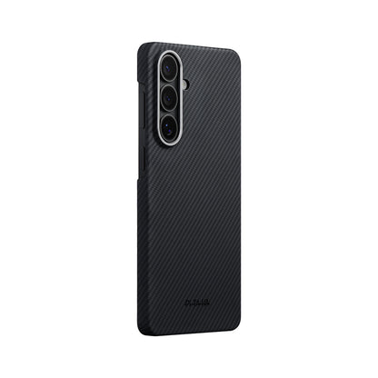 Galaxy S26 Kılıf M-safe Şarj Özellikli 600D Aramid Fiber Pitaka Edge Serisi Black-Grey Twill Kılıf