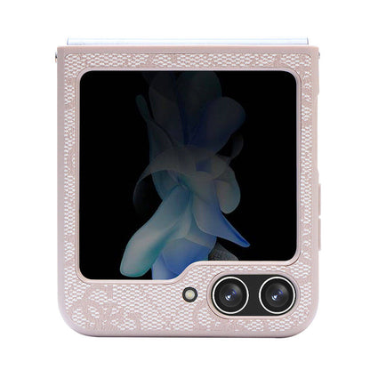 Galaxy Z Flip 5 Kılıf Guess Orijinal Lisanslı PU Deri Taşlı Üçgen Logo 4G Desenli Strass Kılıf