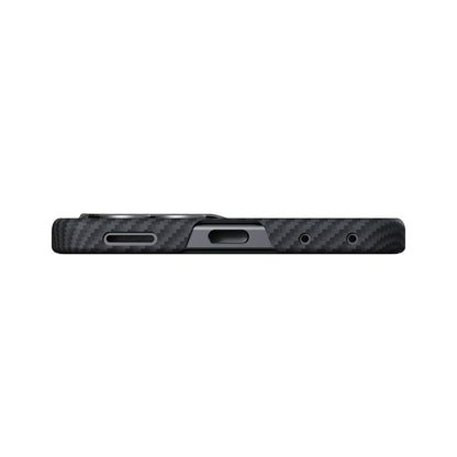 Galaxy Z Flip 8 Kılıf M-safe Şarj Özellikli 600D Aramid Karbon Fiber Pitaka Edge Serisi Black-Grey Twill Kılıf