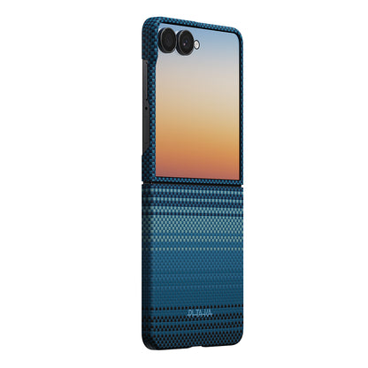 Galaxy Z Flip 8 Kılıf M-safe Şarj Özellikli Aramid Karbon Fiber Pitaka Tactile Woven Sunset-Moonrise Serisi Kılıf