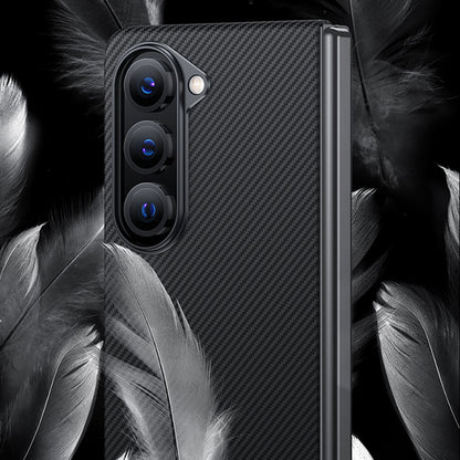 Galaxy Z Fold 5 Kılıf M-safe Özellikli Karbon Fiber Benks Essential 600D Kevlar Kılıf