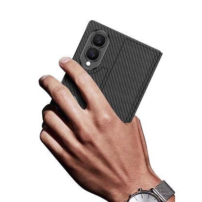 Galaxy Z Fold 8 Kılıf Karbon Fiber Tasarımlı Magnetik Tokalı Kartlıklı Zore Kıpta Zegna Kılıf