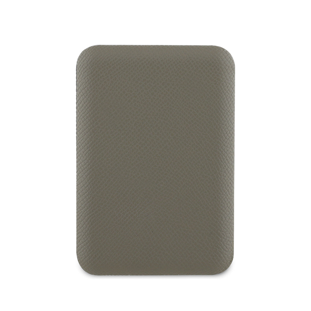 Guess Orijinal Lisanslı Dijital Led Göstergeli PU Deri Yüzey Üçgen Logolu Powerbank 5000mAh 15W