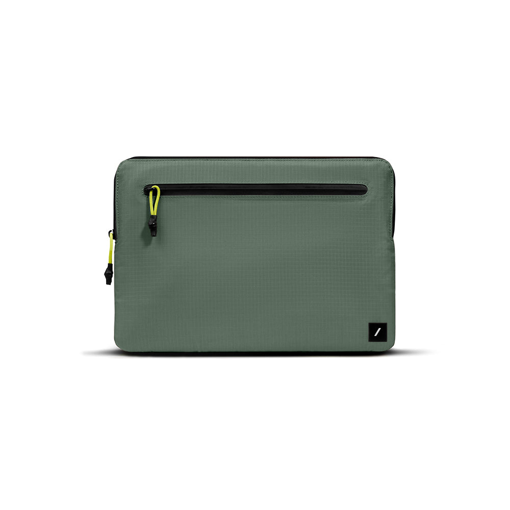 Native Uninon Ultralight Sleeve Serisi Su Geçirmez Ripstop Kumaş 15 inç Macbook Çantası