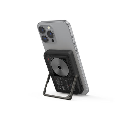 Skinarma Nexus Nova Kablosuz ve PD Hızlı Şarj Özellikli Standlı Taşınabilir Powerbank 20W 5000mAh